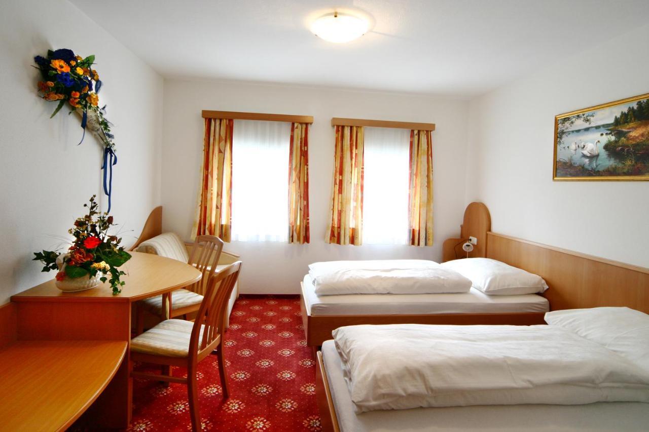 Hotel Traunfall Viecht Exterior photo